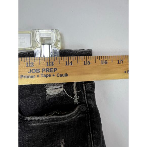 BLANKNYC Women's Size 30 Black The Fulton Distressed Denim Shorts - Picture 4 of 7